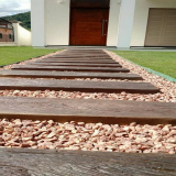 pisantes de concreto imitando madeira Holambra
